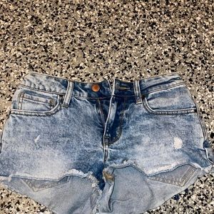bullhead shorts size 23 short shorts